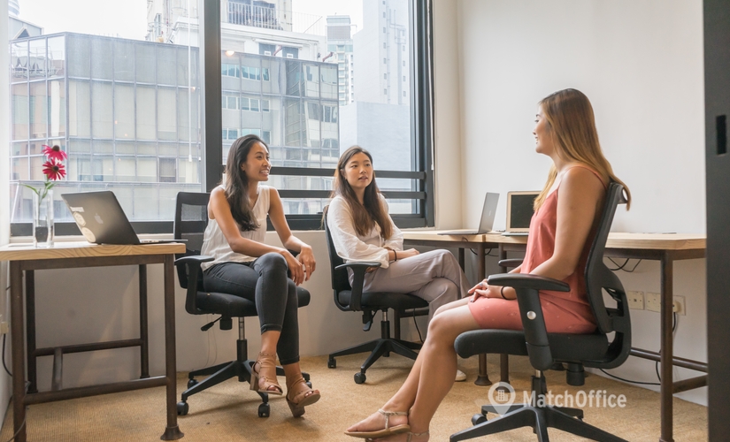 Business center 21st Floor, The Phoenix Building, No.23 Luard Road Wan Chai