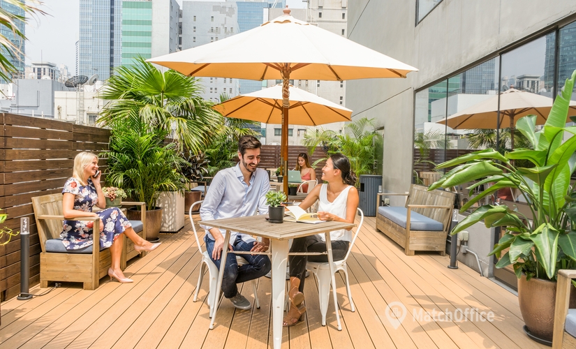 Business center 21st Floor, The Phoenix Building, No.23 Luard Road Wan Chai