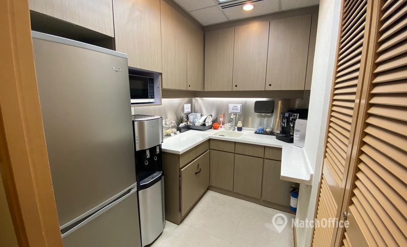 Business center 89 Queensway, Tower Two, Lippo Centre  Admirality