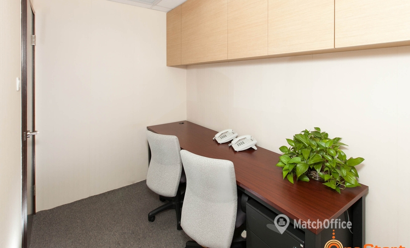 Business center Queen's Road Central, 皇后大道中 16-18  Central, Hong Kong