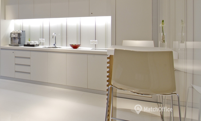 Business center Level 8, Cambridge House, No. 979 King’s Road, Taikoo Place  Quarry Bay