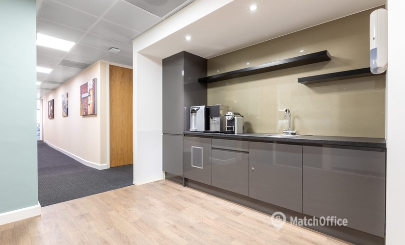 76 m² Conference hall in Central, Hong Kong, Queen's Road Central 99 (%[postal_code]) - 2 | MatchOffice.com