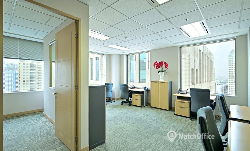 41 m² Business space in Jakarta Golden Triangle, Jalan Asia Afrika 8 (10270) - 0 | MatchOffice