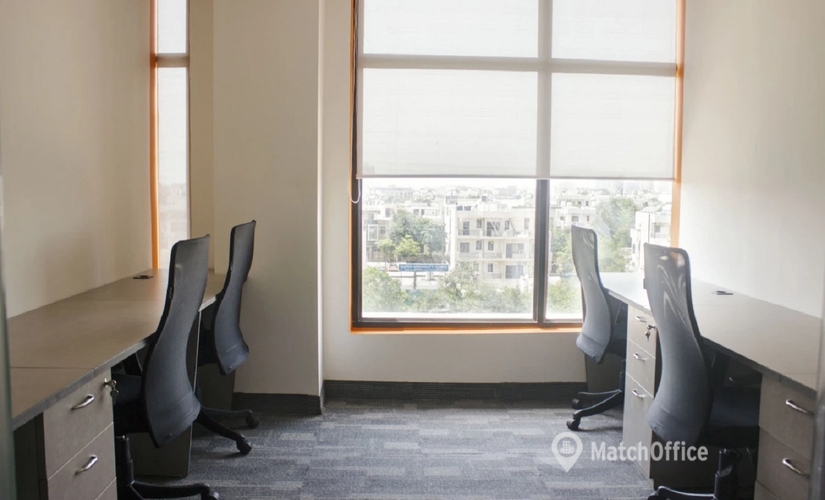 180 m² Business center in New Delhi, 1st Floor (110001) - 1 | MatchOffice.com