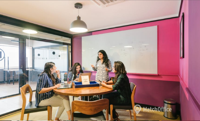 200 m² Shared office in Bangalore Central, Residency Road (560025) - 3 | MatchOffice.com