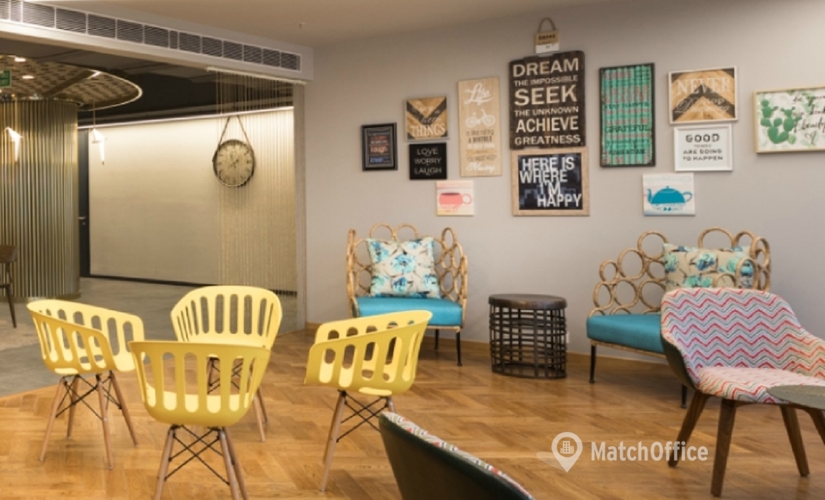 1951 m² Business center building for rent in Gurgaon, DLF CyberHub  (120002) - 3 | MatchOffice