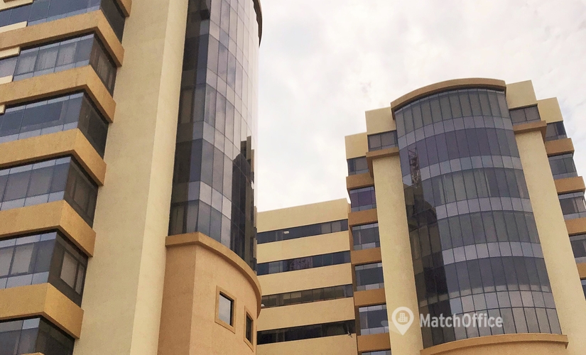 10000 m² Co-working  in Mumbai Central, New Link Road (400064) - 1 | MatchOffice.com