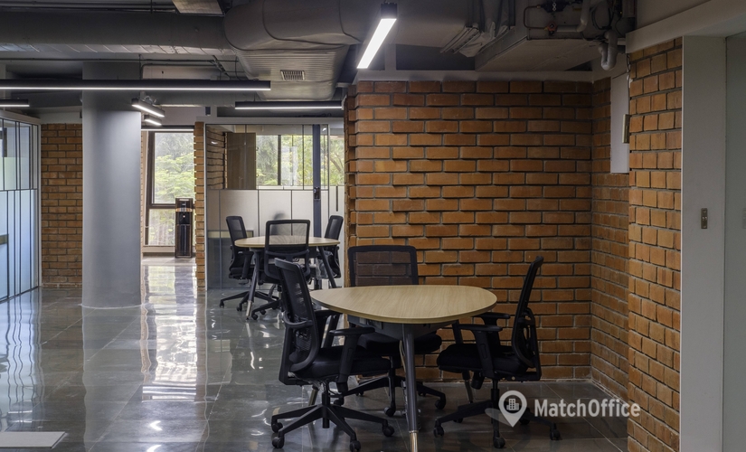 Rent suitable a 150 m² Coworking space  in Bangalore Central, 16/2 (560025) - 2 | MatchOffice