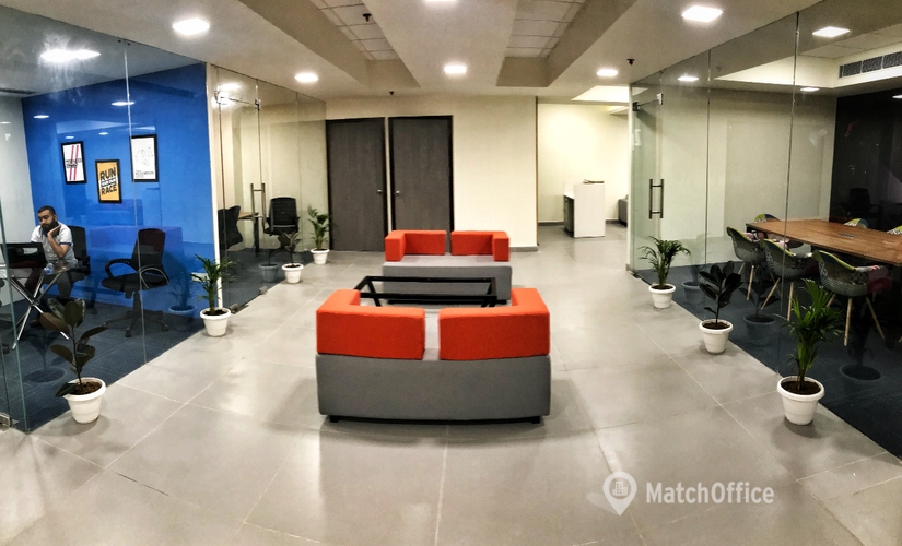 Rent comfortable a 808 m² Shared workspace  in Gurgaon, 112 (122022) - 1 | MatchOffice.com