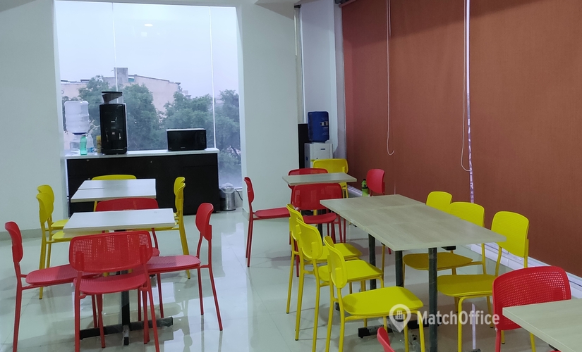 Join suitable a 1000 m² Co-working  in New Delhi,  RZ (110045) - 4 | MatchOffice.com