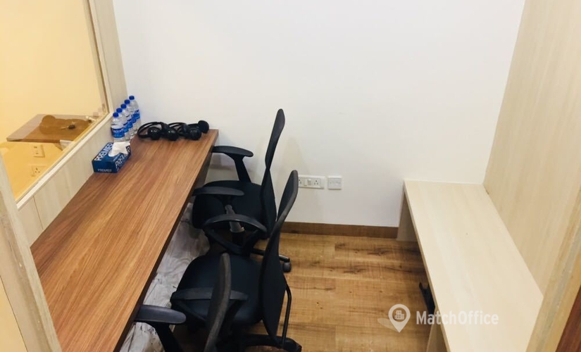 Choose a 400 m² Convention center in Mumbai Central, Tardeo Road (400034) - 2 | MatchOffice.com