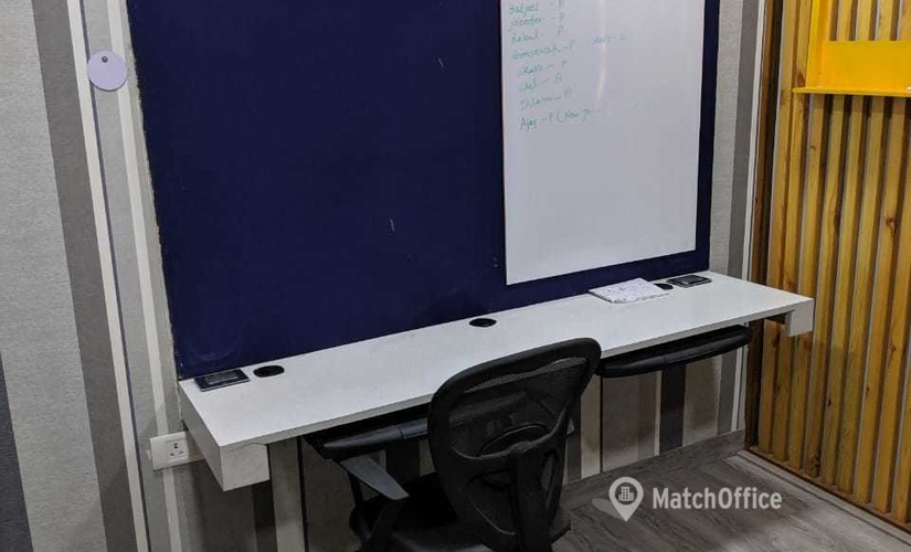 2600 m² Business center building available to rent in New Delhi, 309 (110034) - 3 | MatchOffice.com