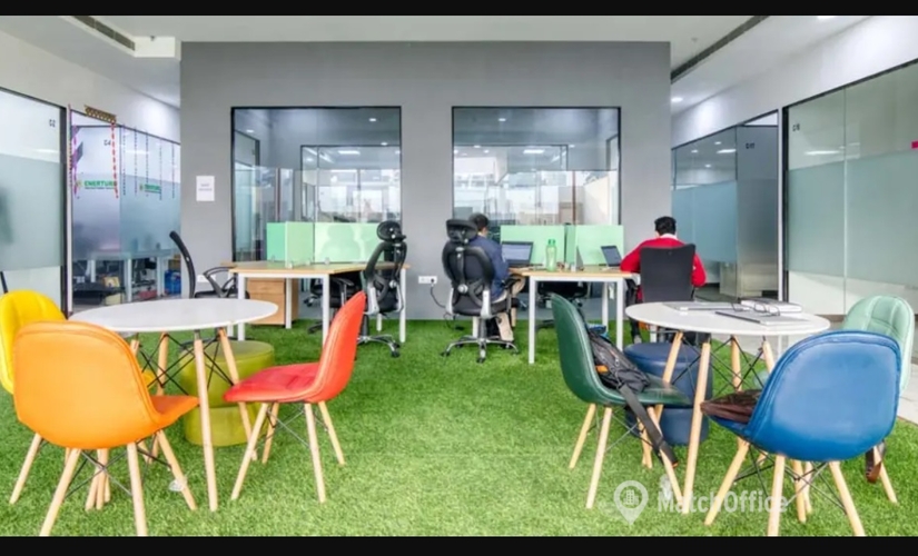 40 m² Shared workspace  in New Delhi, Nh 8 (110037) - 1 | MatchOffice