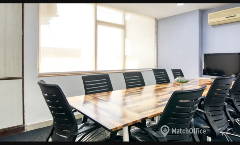 40 m² Shared office  in New Delhi, Devika Tower (110019) - 1 | MatchOffice.com