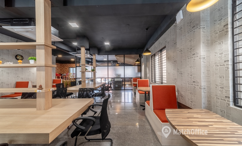 1400 m² Serviced office building available to rent in Bangalore Central, 16th Main Road 684 (560041) - 2 | MatchOffice.com