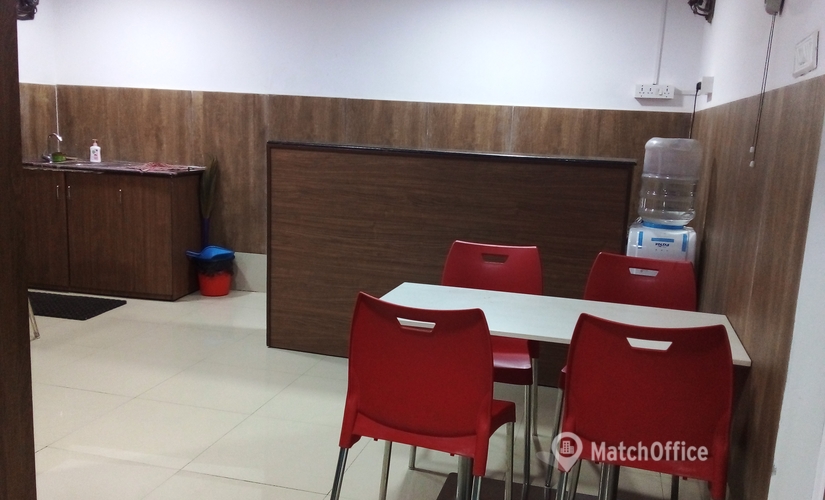 371 m² Serviced office in Chennai, Anna Salai 624 (600006) - 3 | MatchOffice.com