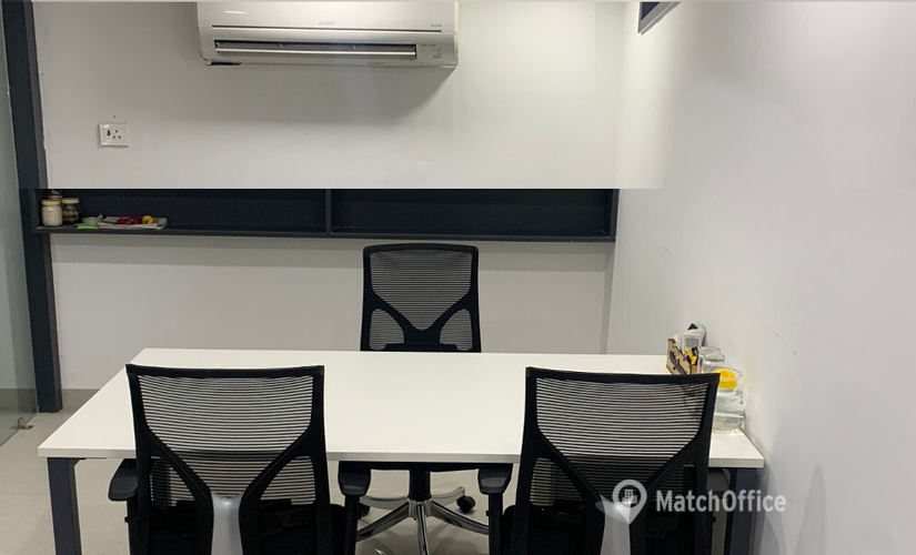 25 m² Co-working in Noida, 2ND FLOOR ASHOK TOWER NEAR MASANI ROAD MATHURA (281003) - 2 | MatchOffice