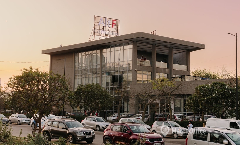 2000 m² Co-working  in Gurgaon, Golf Course Extension Road (122005) - 0 | MatchOffice