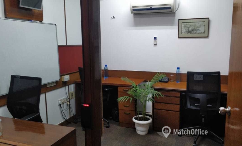 200 m² Shared office in New Delhi, Block E Nehru Place (110019) - 4 | MatchOffice.com