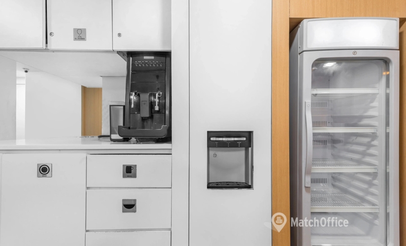 715 m² Business park in Lucknow, Civil Lines (208001) - 4 | MatchOffice.com