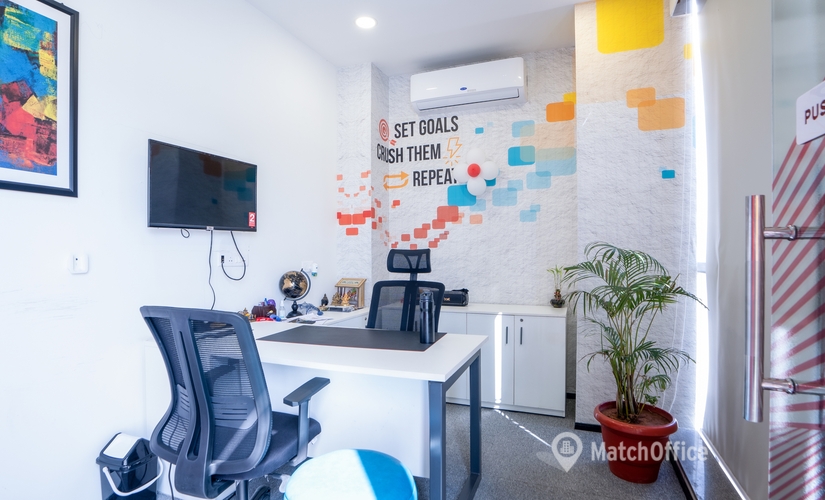 6000 m² Shared workspace  in Ahmedabad, Shyamal Cross Road Near (380015) - 4 | MatchOffice.com
