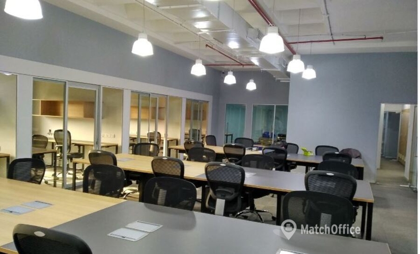 100 m² Coworking space  in Mumbai Central, NM Joshi Marg (400013) - 1 | MatchOffice.com