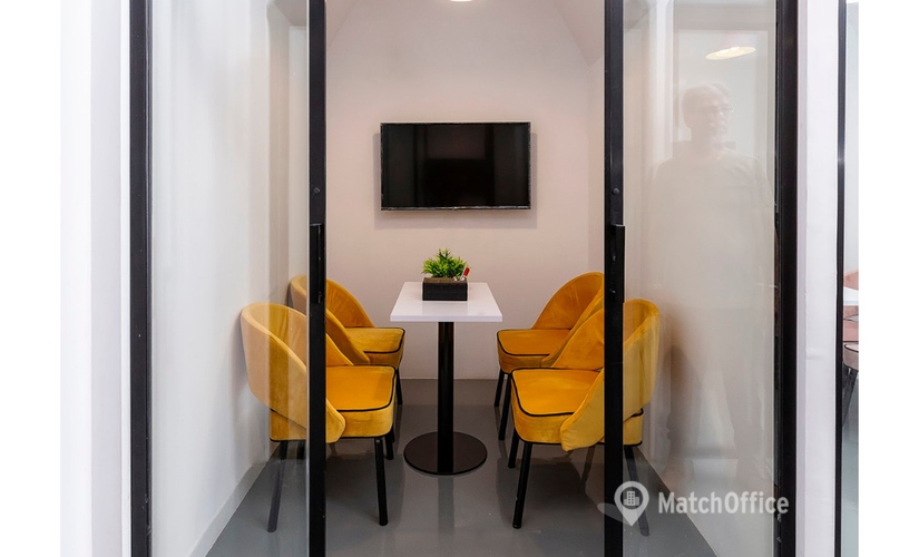 10 m² Business park in Thane, Bosch Car Service 59 (400604) - 1 | MatchOffice.com