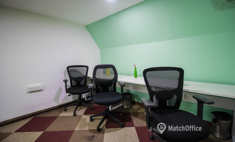 30 m² Meeting room in Mumbai Central, Supreme Business Park (400076) - 4 | MatchOffice