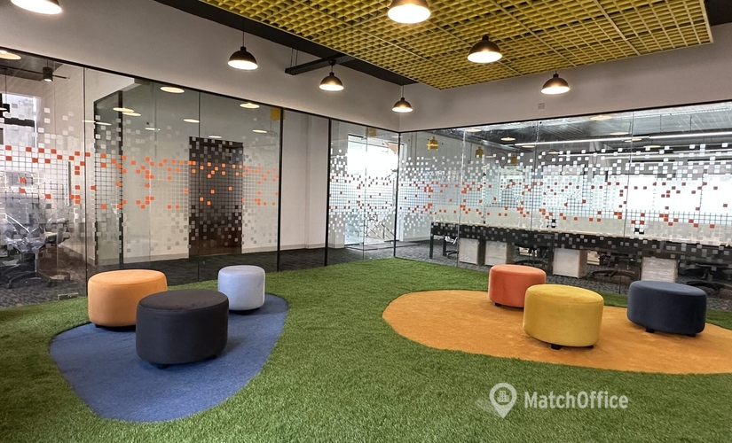 40 m² Serviced office in Ahmedabad, 4th Floor (380051) - 2 | MatchOffice.com