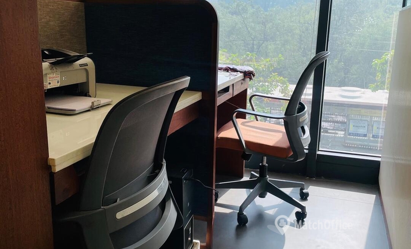 2 m² Coworking  in Ahmedabad, Privilon Tower-A (380059) - 2 | MatchOffice.com