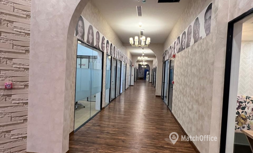 21367699 m² Coworking  in Gurgaon, Golf Course Rd (122001) - 4 | MatchOffice