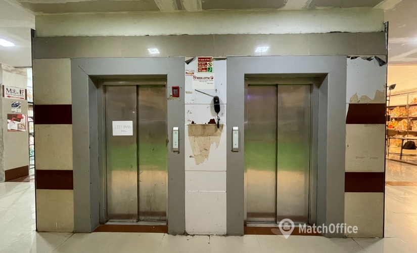 Office New Link Rd 400104 Mumbai Central