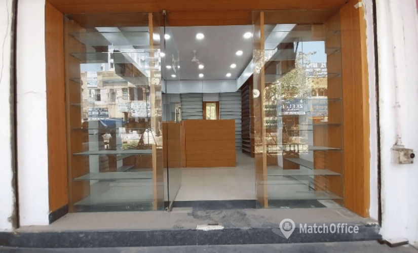 30 m² Store for rent in Noida, J97C+MJC (201301) - 1 | MatchOffice.com