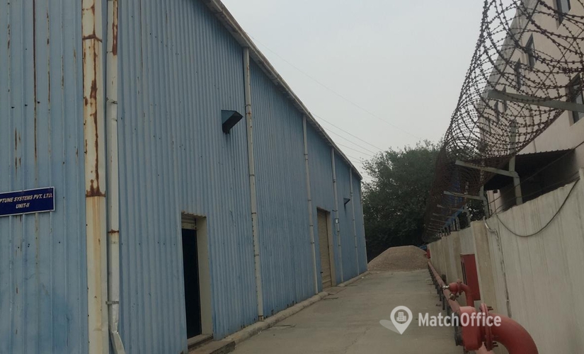 930 m² Warehouse storage up for rent in Noida, Sector 67 (201301) - 3 | MatchOffice