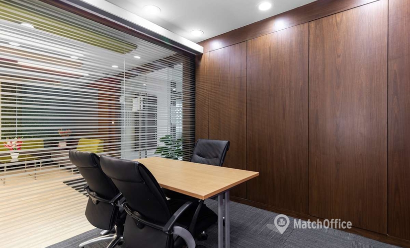 10 m² Serviced office in Bengaluru Central, Concorde Towers UB City (560001) - 2 | MatchOffice.com