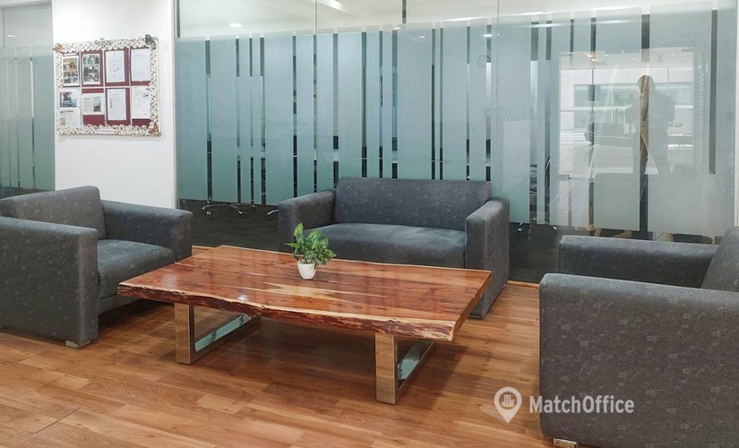 10 m² Shared workspace  in Noida, Tower 2 (201301) - 4 | MatchOffice.com