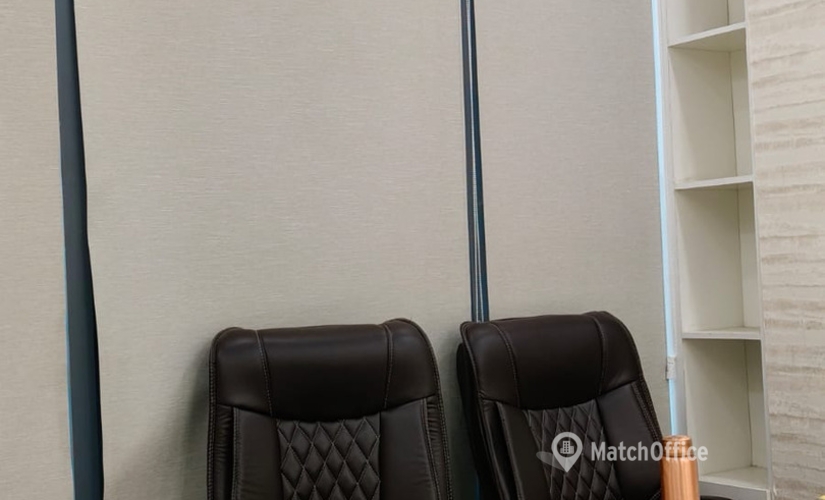859 m² Coworking space  in Noida, Gaur Chowk (201009) - 1 | MatchOffice.com