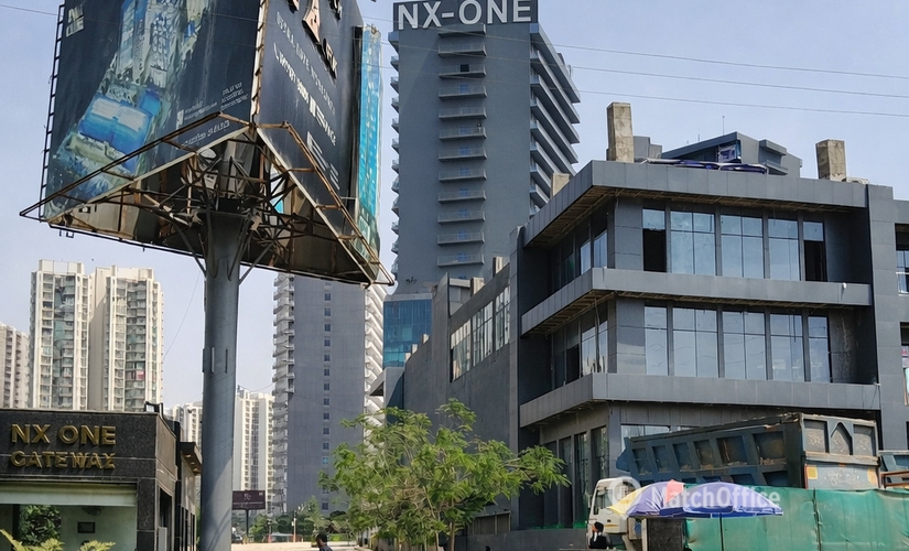 859 m² Co-working in Noida, Gaur Chowk (201009) - 3 | MatchOffice.com