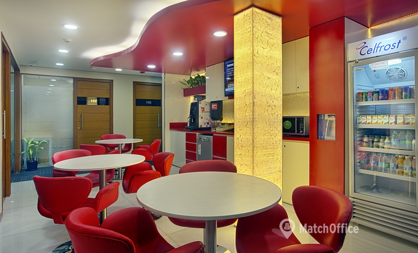 200 m² Business park in Mumbai Central, Empire Industries Ltd. (400013) - 1 | MatchOffice.com