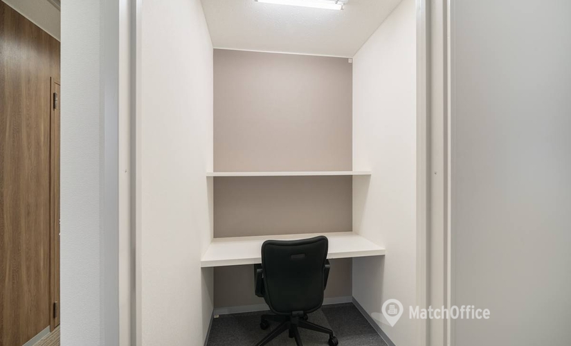 10 m² Shared office  in Kyoto, 24 Karasuma Dori 3 jo Higashi Hairu Umetada-cho (604-8136) - 3 | MatchOffice