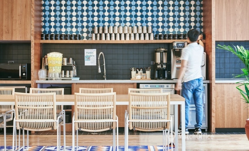 40 m² Coworking space  in Makati City, Ayala Avenue 6811 (1635) - 3 | MatchOffice.com