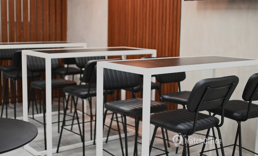 80 m² Shared office  in Quezon City, N. Domingo Cor (1111) - 2 | MatchOffice