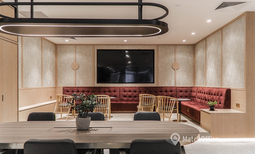 1200 m² Business center in River Valley, 75 High Street (179435) - 1 | MatchOffice