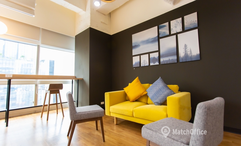 30 m² Serviced office property for rent in Bangkok, 159/37 Serm Mit Tower Building (10110) - 2 | MatchOffice.com
