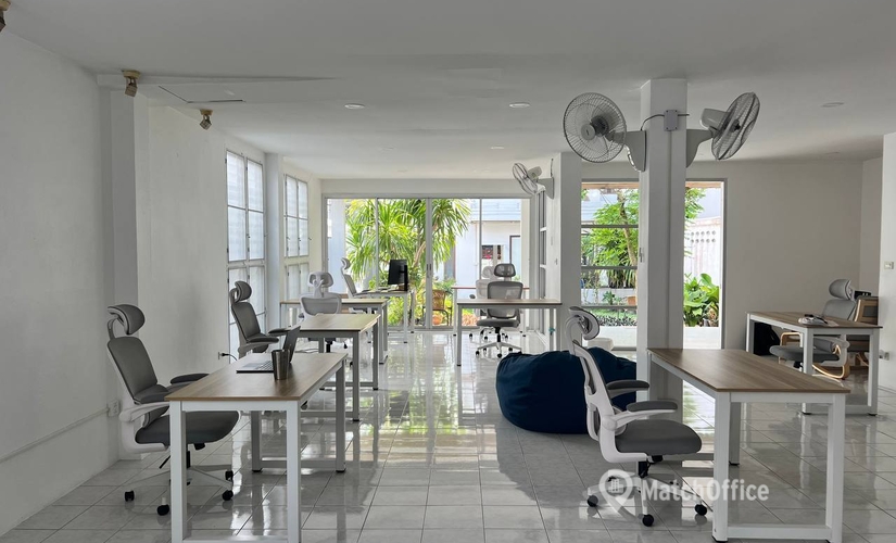 100 m² Shared office in Ko Samui, 145/1 Moo 4 Sub-District of Maret (84310) - 0 | MatchOffice.com