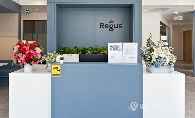 10 m² Shared workspace  in Bangkok, 555 Phahonyothin Road (10900) - 1 | MatchOffice