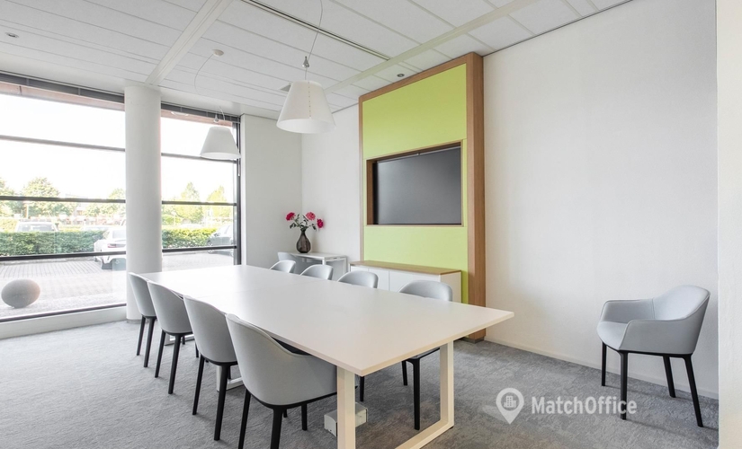3000 m² Business center in Ho Chi Minh, Quốc lộ 1A (700000) - 1 | MatchOffice.com