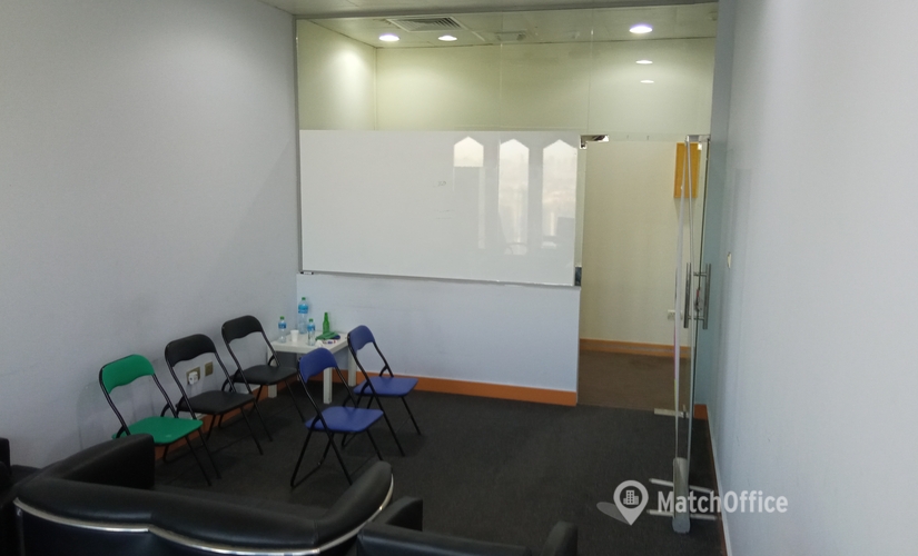 100 m² Business center place up for rent in Dubai, 22nd floor Al masraf tower Baniyas Road (%[postal_code]) - 2 | MatchOffice