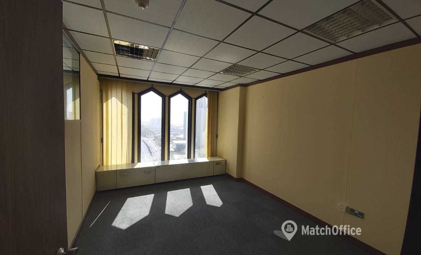 100 m² Serviced office property available to rent in Dubai, 22nd floor Al Masraf Tower (%[postal_code]) - 3 | MatchOffice