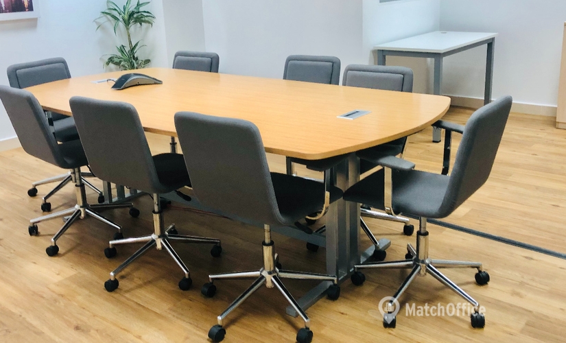 100 m² Meeting room in Abu Dhabi, King Abdullah Bin Abdulaziz Al Saud Street 4 (%[postal_code]) - 4 | MatchOffice.com